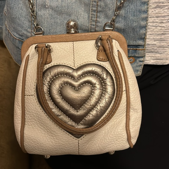 Brighton Heart Clutch Purse with chain. Leather, great condition. - Picture 6 of 7